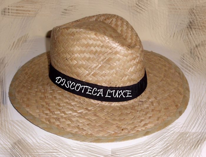 Sombrero de paja artesanal y personalizado a mano