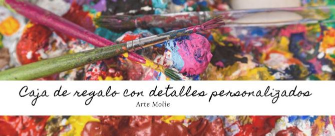 Cajade regalo con detalles personalizados